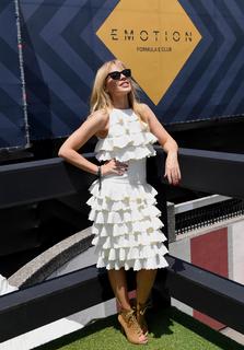 Kylie Minogue feet photo thumbnail