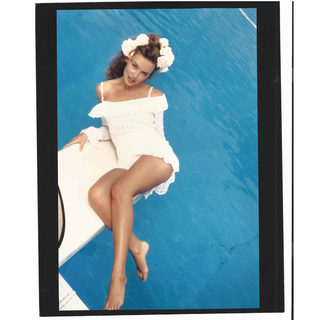 Kylie Minogue feet photo thumbnail