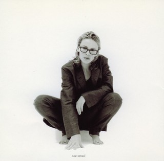 Kylie Minogue feet photo thumbnail