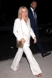 Kylie Minogue feet photo thumbnail