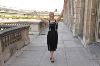 Kylie Minogue feet photo thumbnail