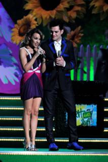 Kylie Minogue feet photo thumbnail