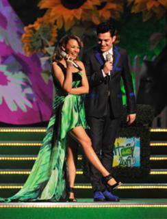 Kylie Minogue feet photo thumbnail