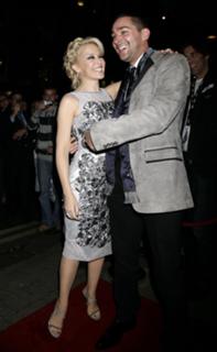 Kylie Minogue feet photo thumbnail