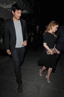 Kylie Minogue feet photo thumbnail