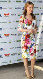 Kylie Minogue feet photo thumbnail