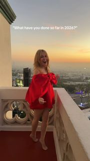 Kylie Minogue feet photo 3
