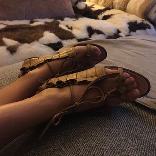 Kylie Minogue feet photo 2