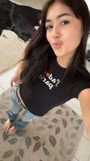 Kylin Milan feet photo 14