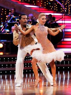 Kym Johnson Herjavec feet photo 3