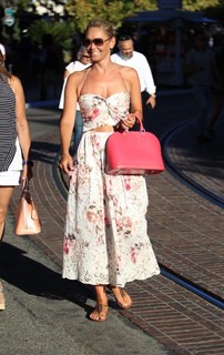 Kym Johnson Herjavec feet photo 5