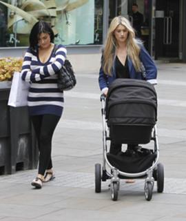 Kym Marsh feet photo thumbnail