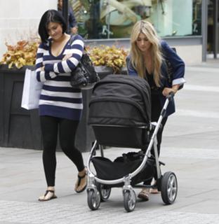 Kym Marsh feet photo thumbnail