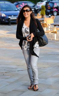 Kym Marsh feet photo thumbnail