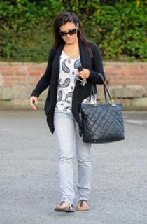 Kym Marsh feet photo thumbnail