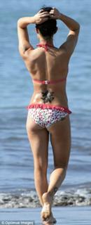 Kym Marsh feet photo thumbnail