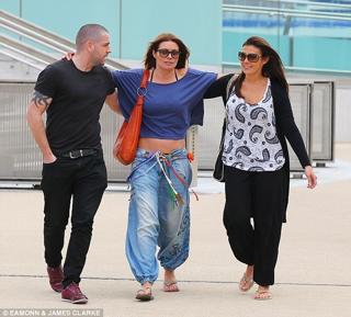 Kym Marsh feet photo thumbnail