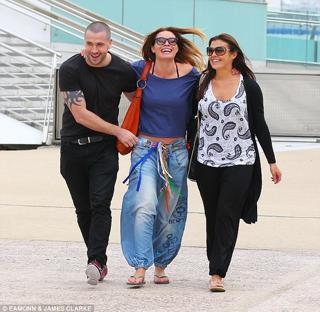 Kym Marsh feet photo thumbnail