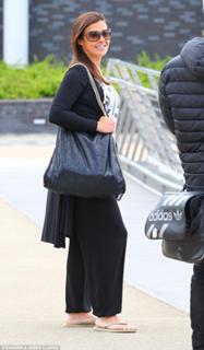 Kym Marsh feet photo thumbnail