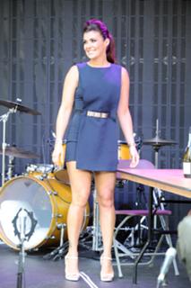 Kym Marsh feet photo thumbnail