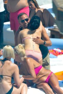 Kym Marsh feet photo thumbnail