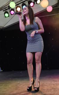 Kym Marsh feet photo thumbnail