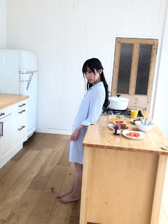 Kyoko Saito feet photo 1