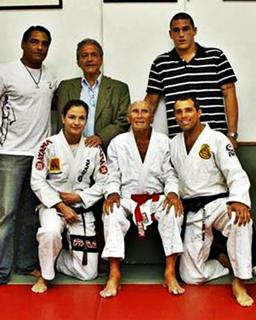 Kyra Gracie feet photo 10