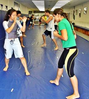 Kyra Gracie feet photo 7