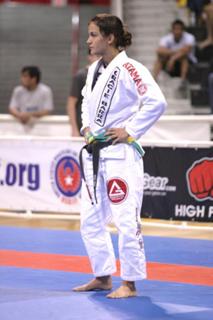 Kyra Gracie feet photo 3