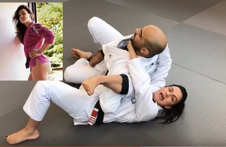 Kyra Gracie feet photo 11
