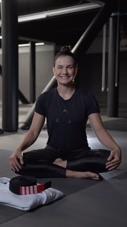 Kyra Gracie feet photo 4