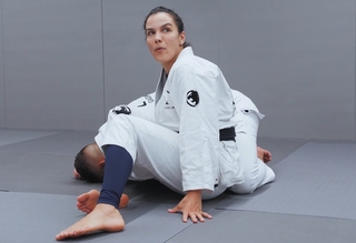 Kyra Gracie feet photo 12