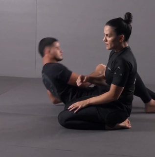 Kyra Gracie feet photo 16