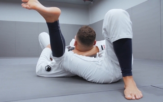 Kyra Gracie feet photo 2