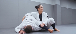 Kyra Gracie feet photo 20