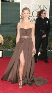 Kyra Sedgwick feet photo thumbnail