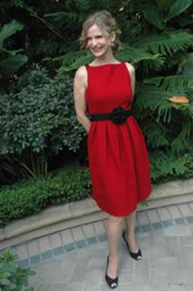Kyra Sedgwick feet photo thumbnail