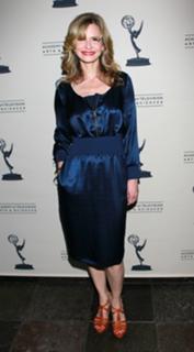 Kyra Sedgwick feet photo thumbnail