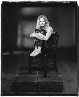 Kyra Sedgwick feet photo thumbnail