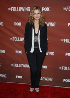Kyra Sedgwick feet photo thumbnail