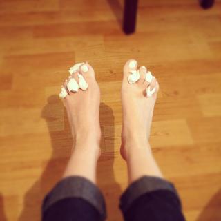 Kéfera Buchmann feet photo thumbnail