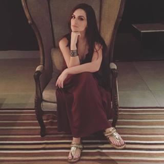 Kéfera Buchmann feet photo thumbnail