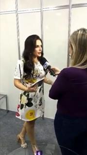 Kéfera Buchmann feet photo thumbnail