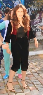 Kéfera Buchmann feet photo thumbnail