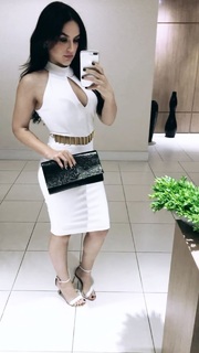 Kéfera Buchmann feet photo thumbnail