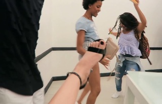Kéfera Buchmann feet photo thumbnail