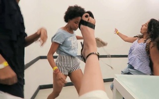 Kéfera Buchmann feet photo thumbnail