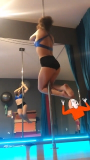 Kéfera Buchmann feet photo thumbnail