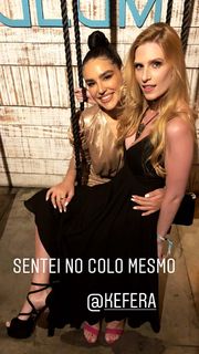 Kéfera Buchmann feet photo thumbnail